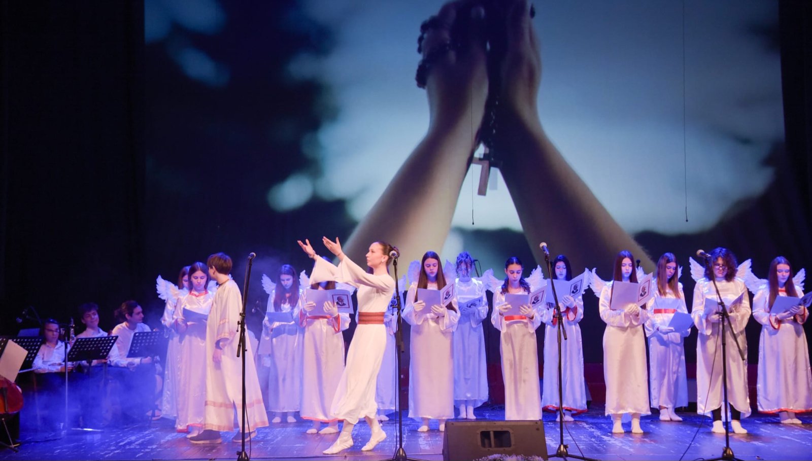 IMG c28cecf0a4d9b9dfba5718e5aac8e656 V