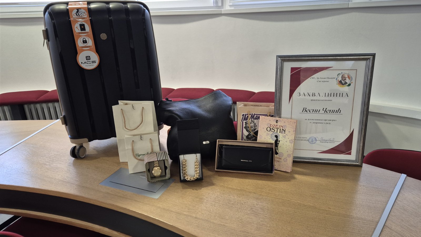 IMG e2ef12bfc724dc8cb27f40efb635786a V