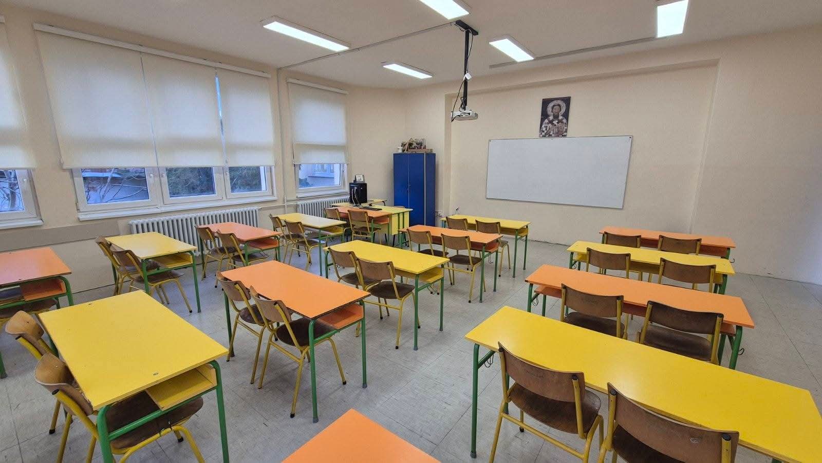 IMG fd9ccdfa27fbdee56fa9569262da1510 V